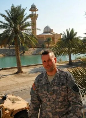 Dan-in-camo-fatigues-in-Iraq